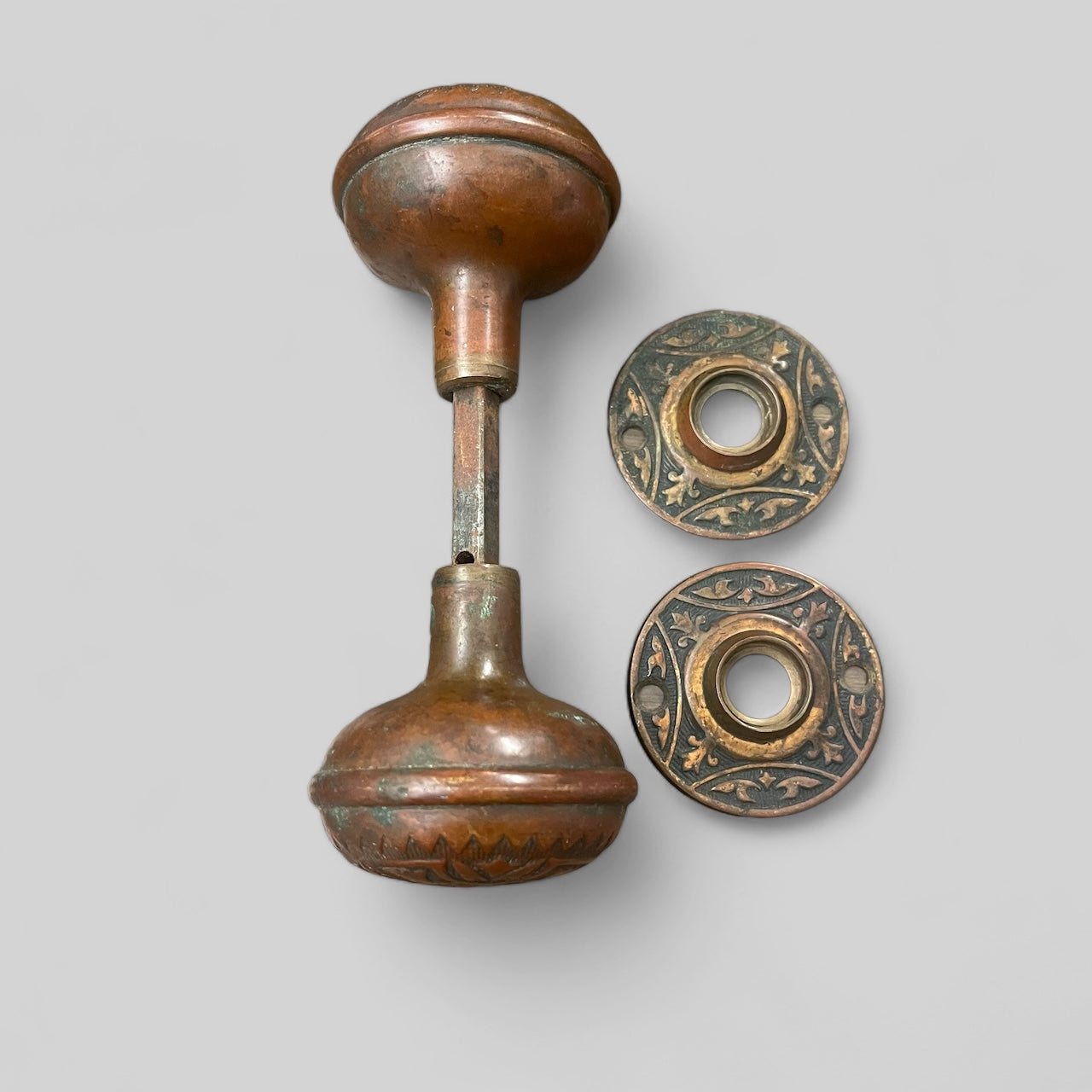 Antique (c. 1890s) Bronze Sargent Vernacular Style Doorknob Set with Matching Rosettes