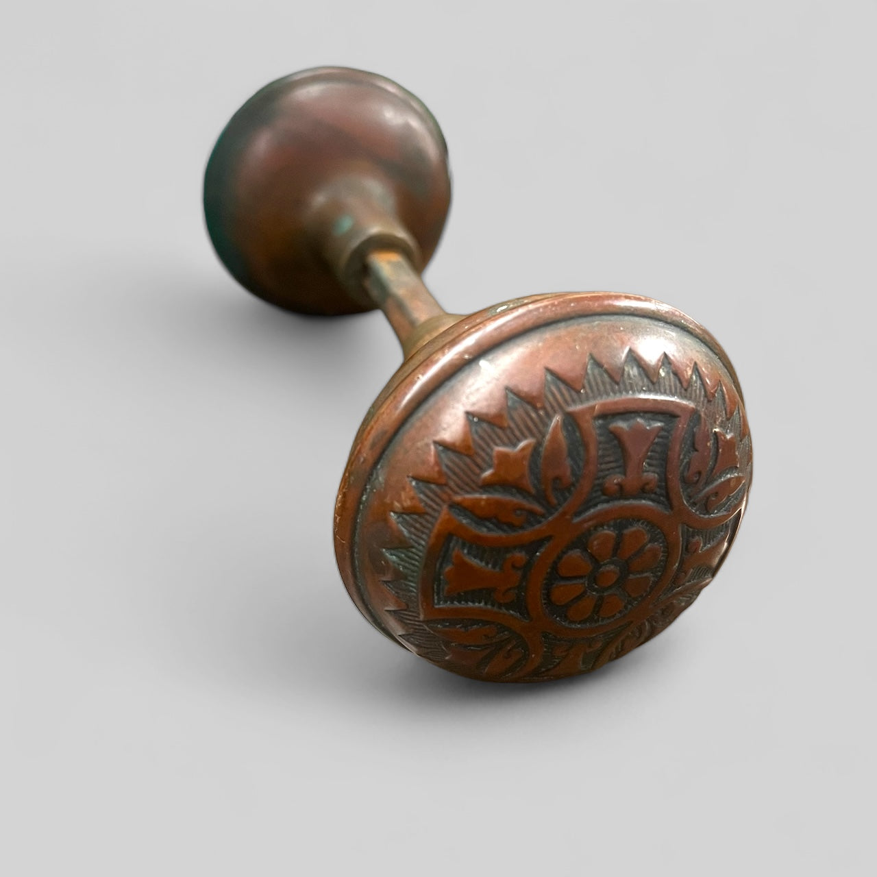 Antique (c. 1890s) Bronze Sargent Vernacular Style Doorknob Set with Matching Rosettes