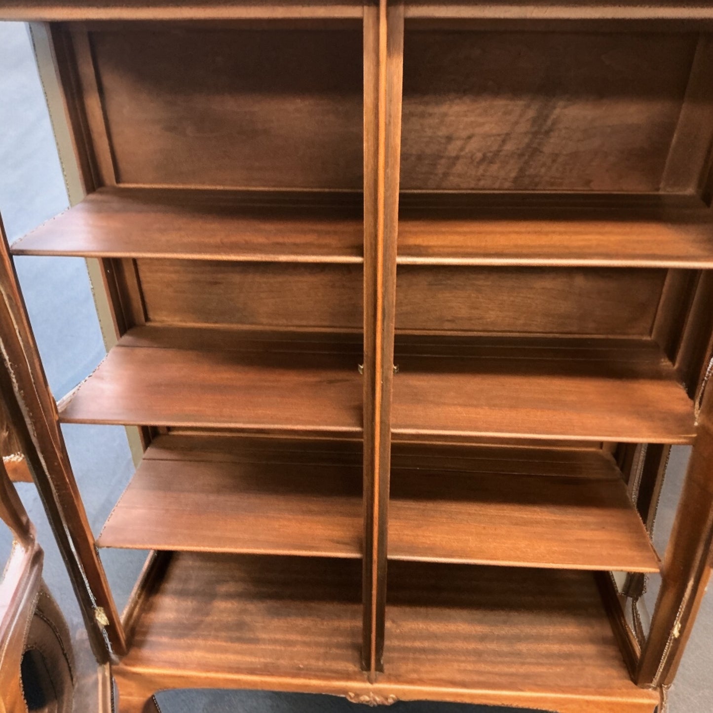 Antique Oak China/Curios Cabinet