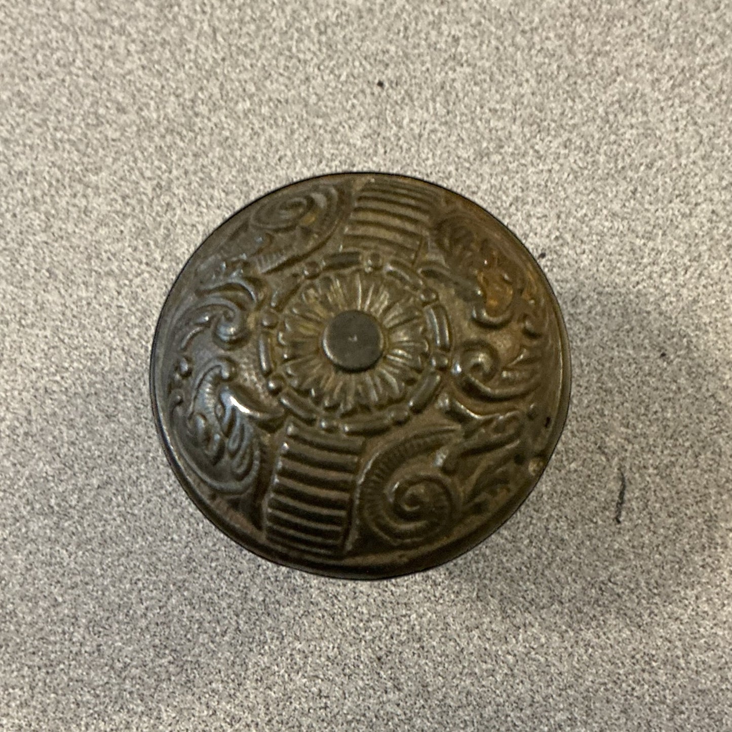 Antique Cast-Iron Penn Floral Doorknob(1890’s)