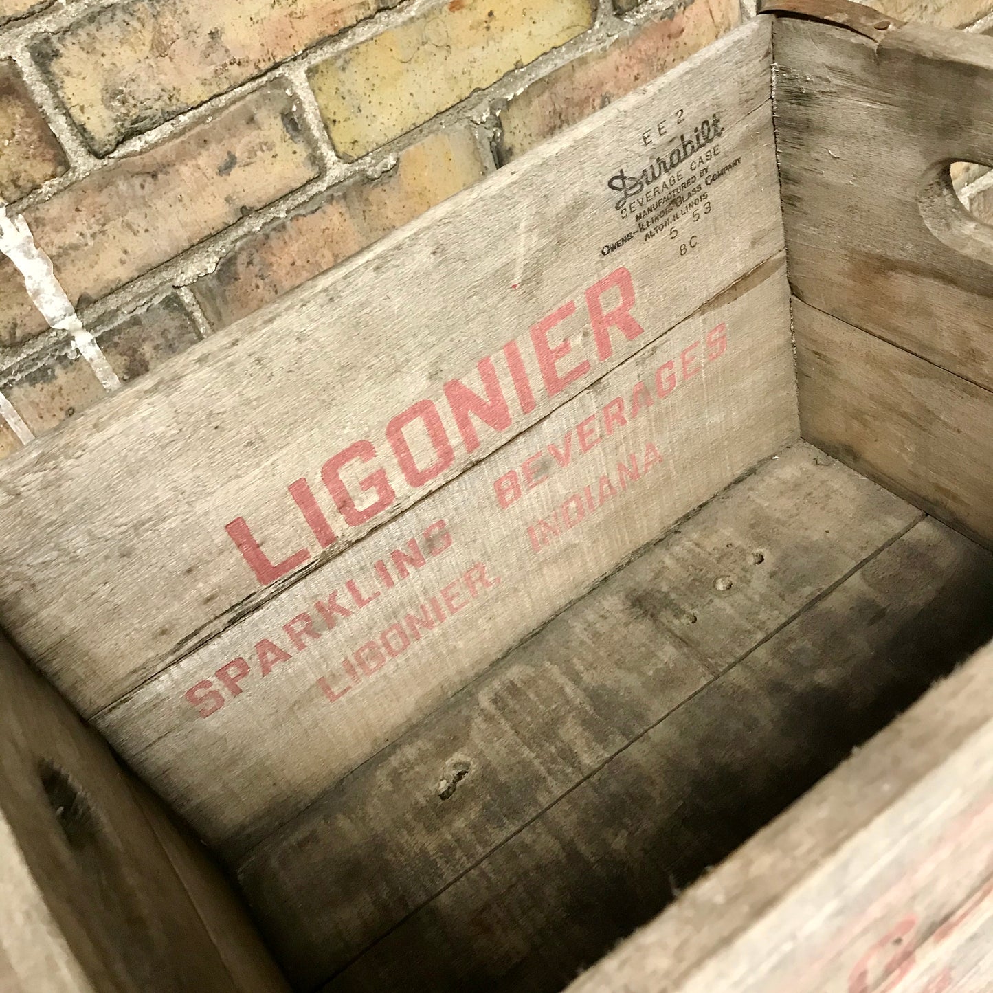 Ligoner Sparkling Beverages Crate