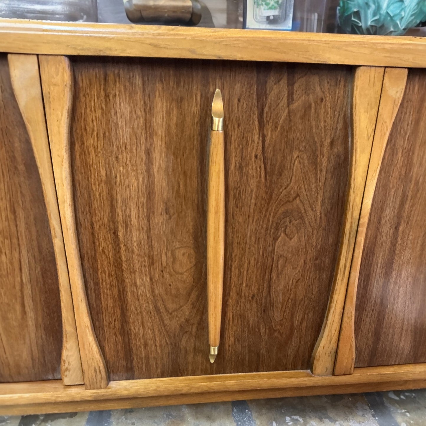 Vintage Mid Century Kroehler Buffet