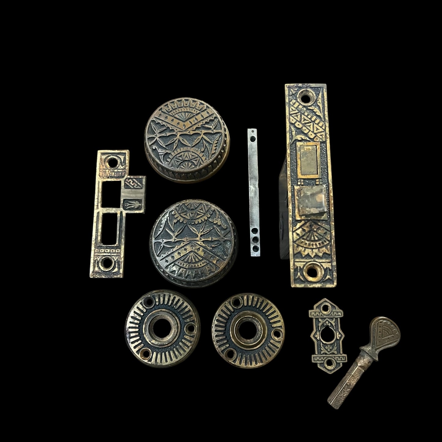 Antique Cast Bronze Branford Vernacular “Oriental” Pattern Doorknob Set With Privacy Mortise Lock