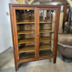 Antique Quarter Sawn Oak Curio Cabinet