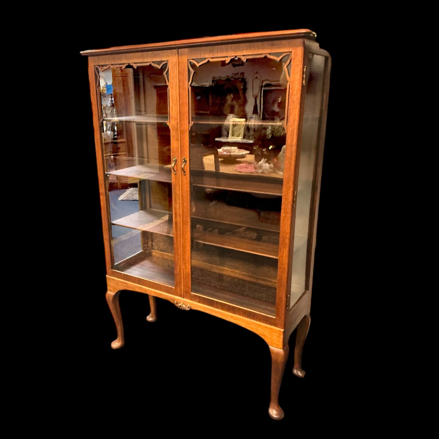 Antique Oak China/Curios Cabinet