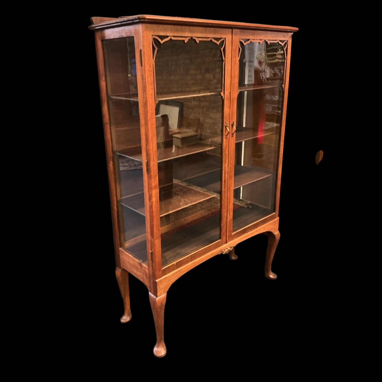 Antique Oak China/Curios Cabinet