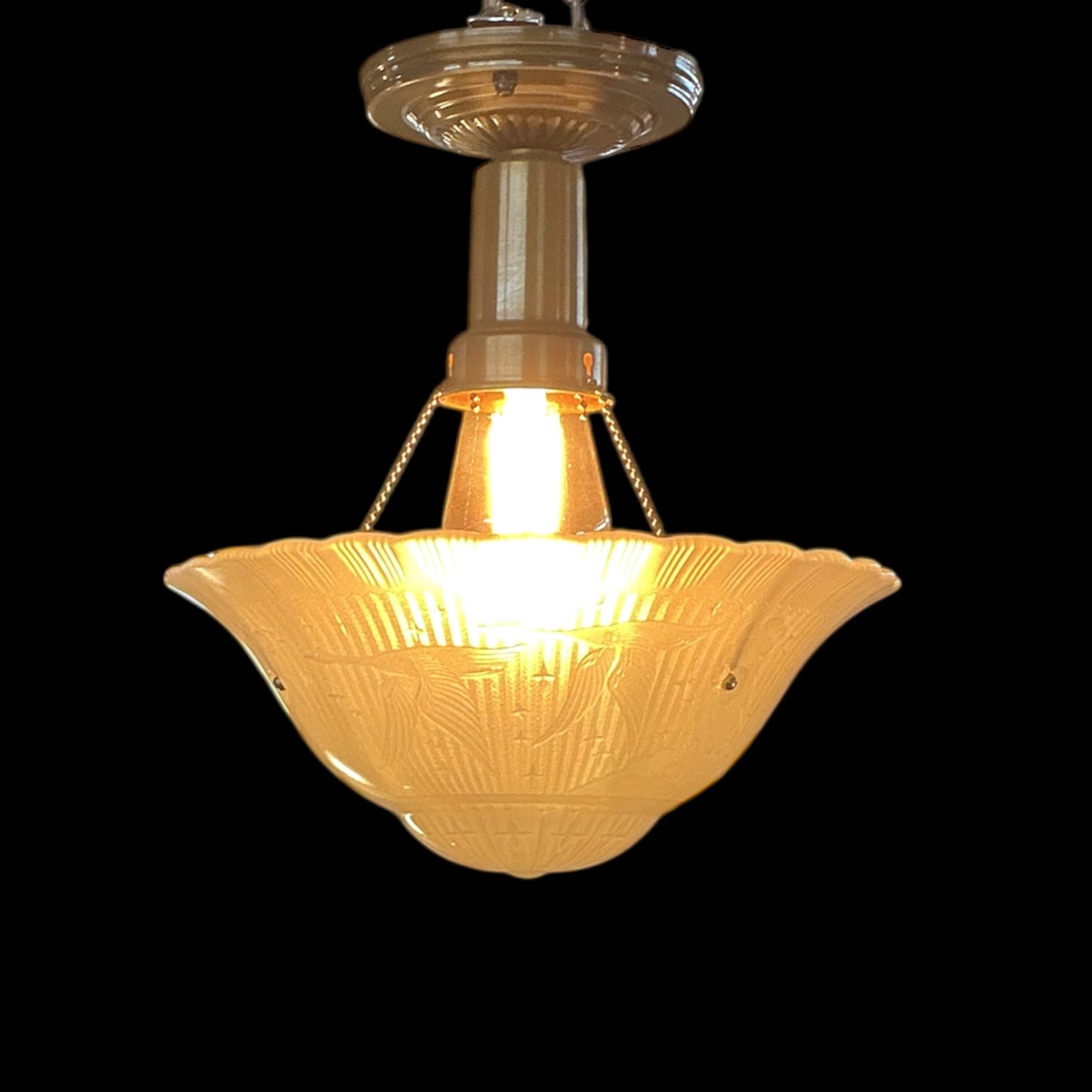 Vintage Three Chain Pendant Light