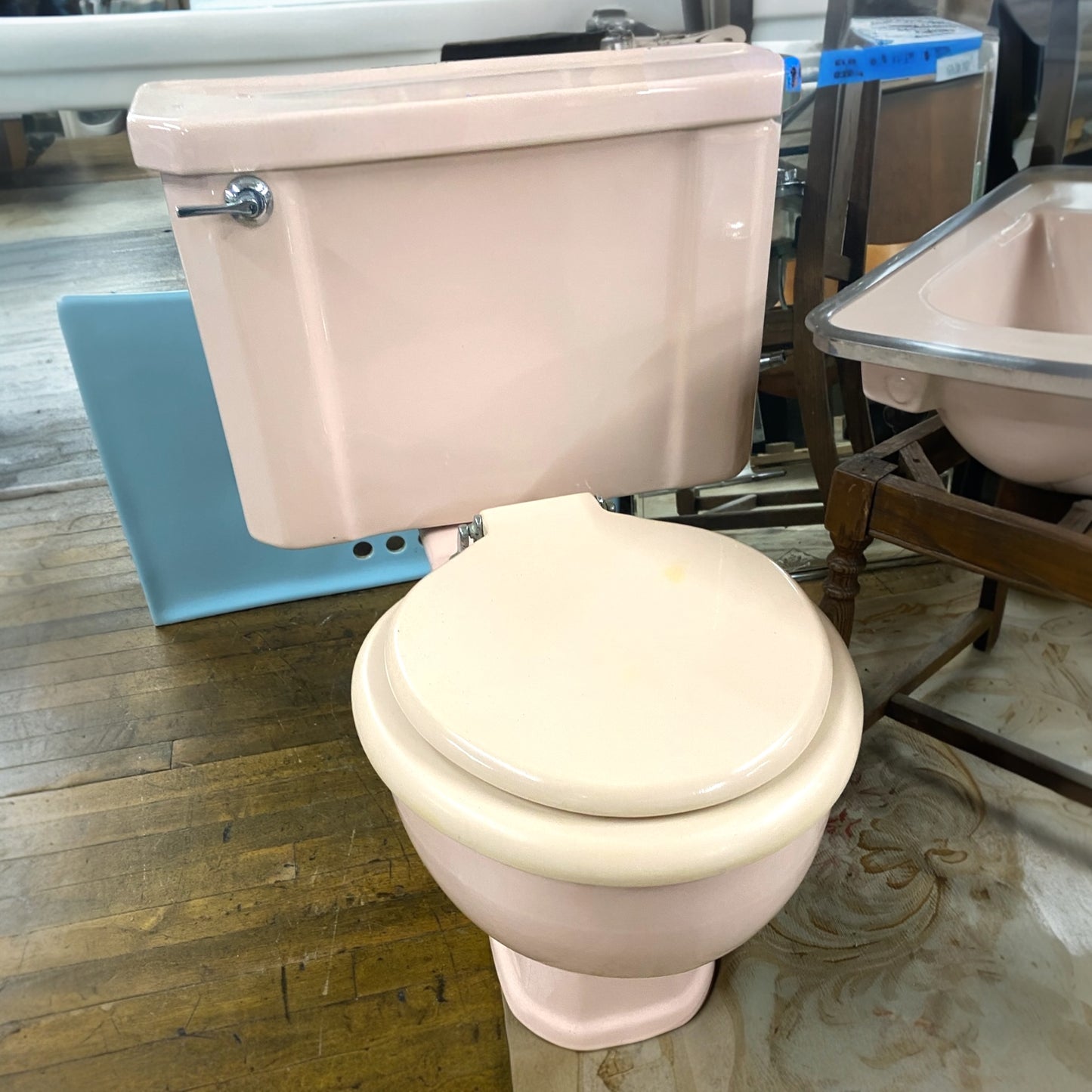 Vintage Standard Toilet ‘Venetian Pink’