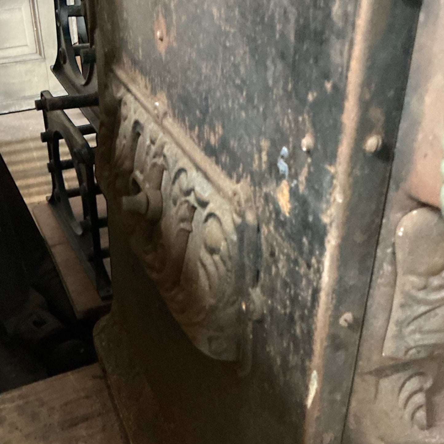 Antique Wood Burning Stove(Early 1900’s)
