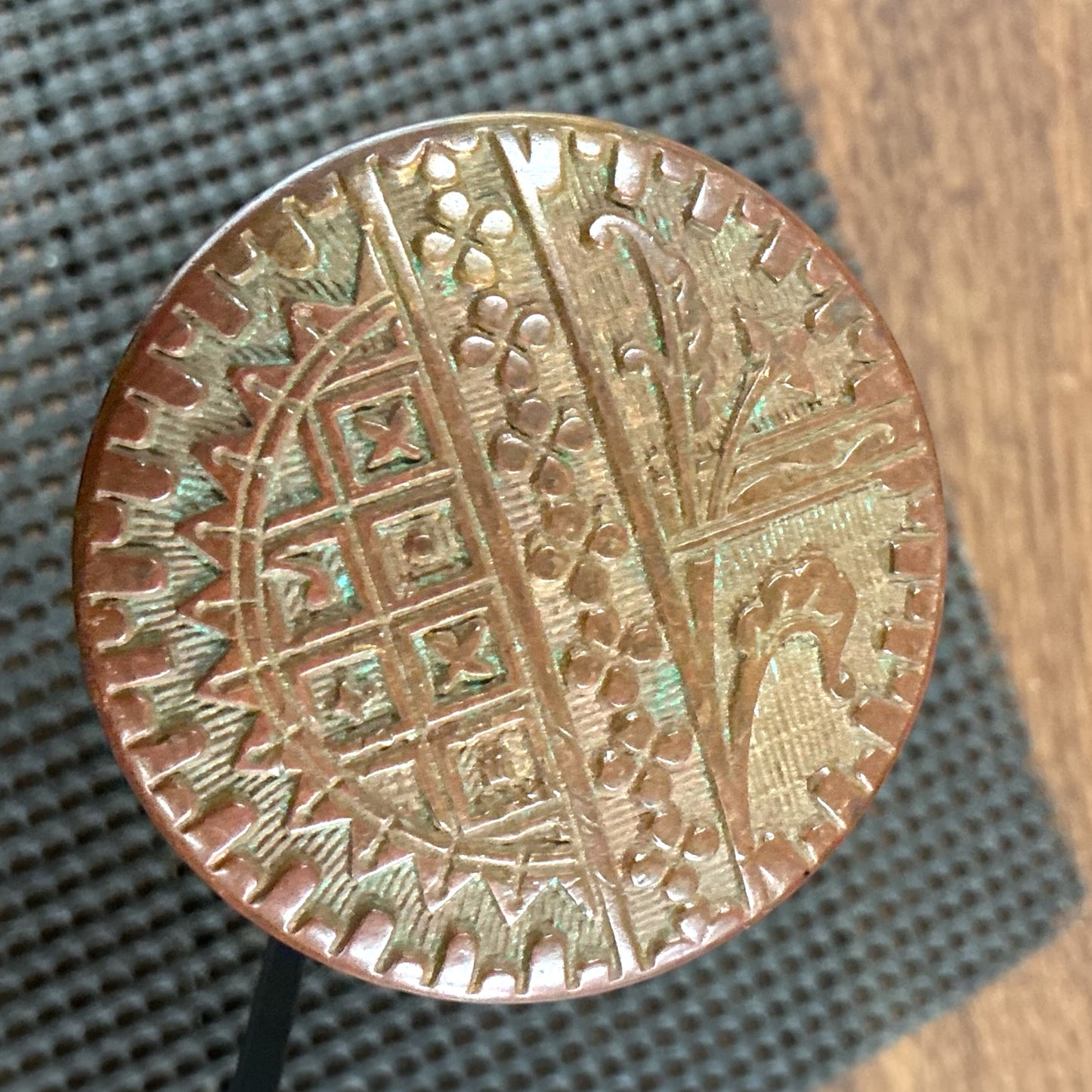Antique Eastlake Knobset