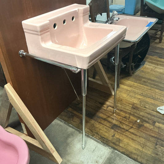 Vintage Standard Wall Mount Sink(1950’s)