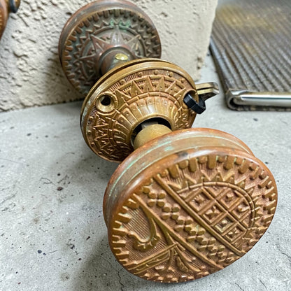 Antique Sargent Design Knobset W/Rosettes & Keyhole Covers