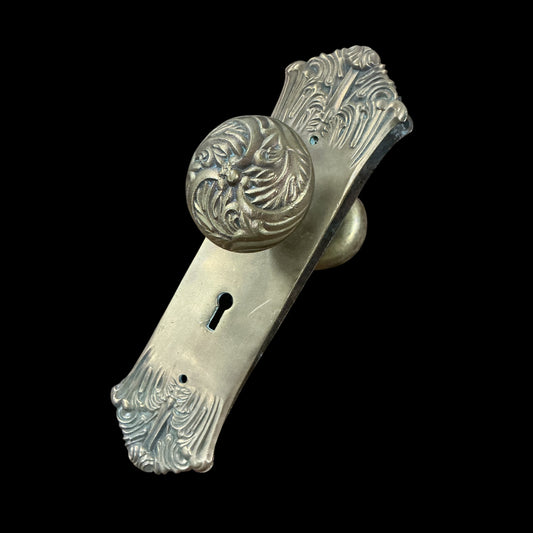 Antique Cast-Brass Knobset w/Backplates(Art Nouveau)