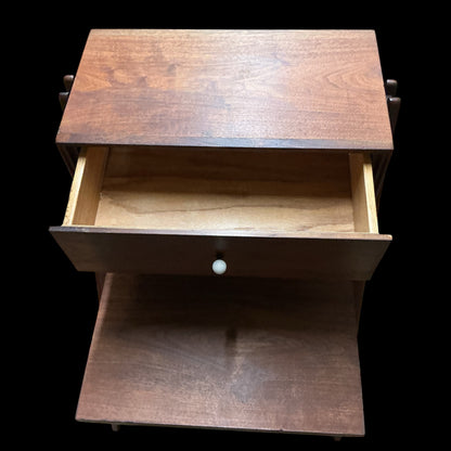 Antique Mid Century Side Table(Drexel)