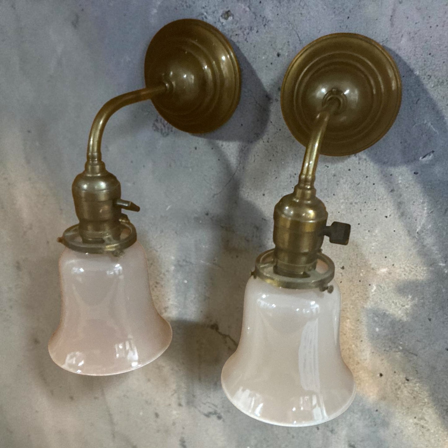 Antique Brass Sconce(Rewired)