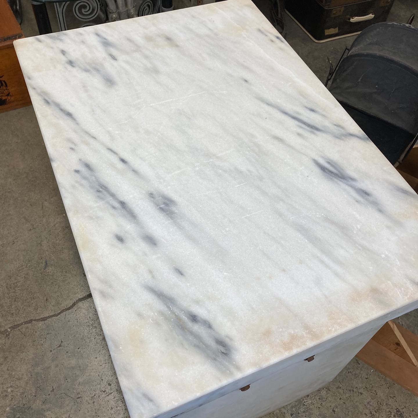 Antique Anti-Vibration Marble Balance Table