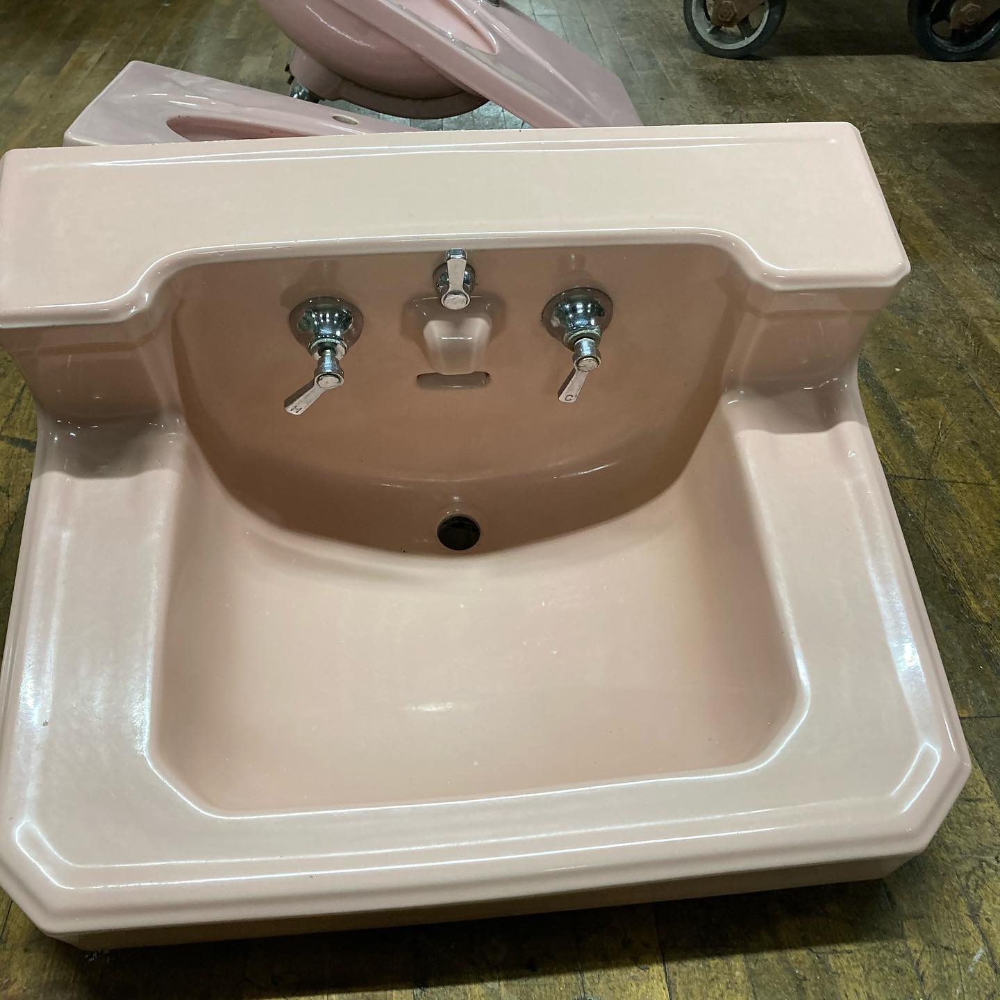 1935 Pink Porcelain Sink