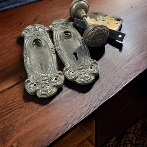 Yale & Towne Olympian c.1905 Door Knob Set w/ Backplates and Mortise Lock